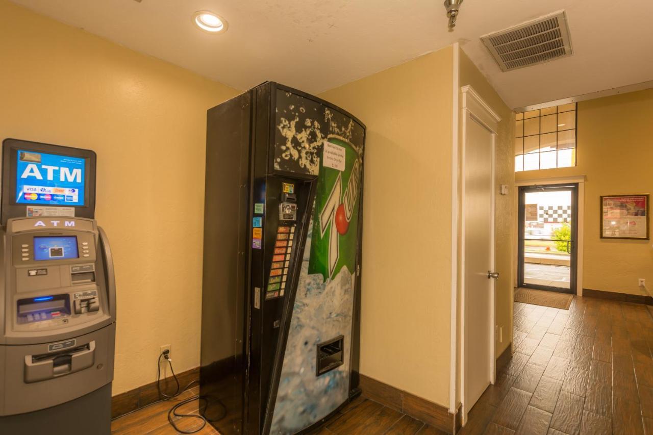 俄克拉荷马城机场红顶酒店 奧克拉荷馬 外观 照片